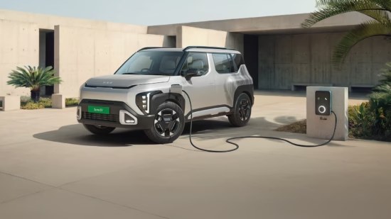 Hem Ekonomik Hem Premium: 30 İnçlik Ekranı ve Harman Kardon Ses Sistemiyle Yeni Kia Syros EV